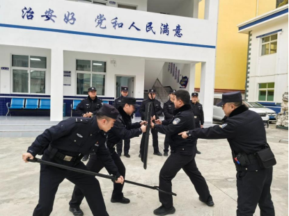 陕西宁强县公安局:精练“最小作战单元” 守护最大平安(图3) 1741138653919.jpg