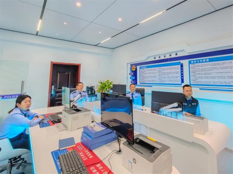 挺膺担当忠诚戍边——排依克边境派出所先进事迹发布仪式在甘泉公安引起强烈反响 (图3) 640 (2).jpg