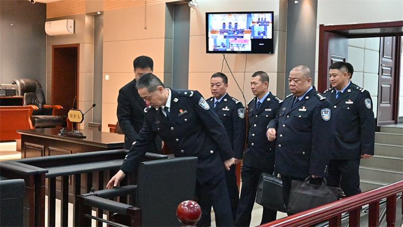陕西省高院法警总队检查督导甘泉县法院司法警务工作(图4) DSC_4128.jpg