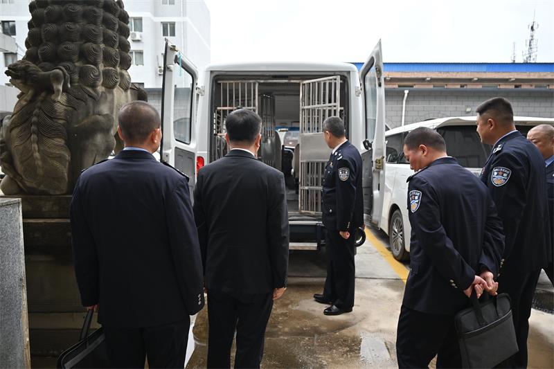 陕西省高院法警总队检查督导甘泉县法院司法警务工作(图5) DSC_4154.jpg