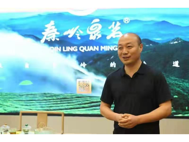 80后茶业大佬章荣瑞：10年砸1亿，把家乡荒山变成“黄金茶园