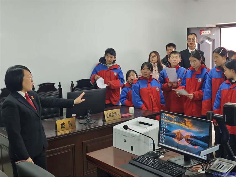 法润青春  庭鉴初心 —陕西洛川县法院土基法庭深化“两基地”