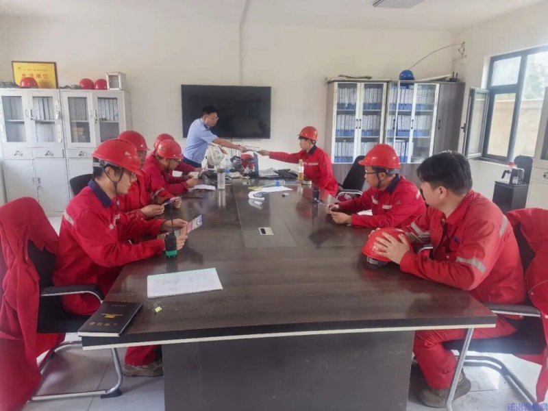 夏季安澜行动|全覆盖宣传筑防线！陕西甘泉县公安局桥镇派出所织