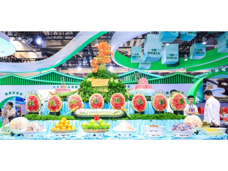 姑苏桂子香满城  六盘层林锁金秋