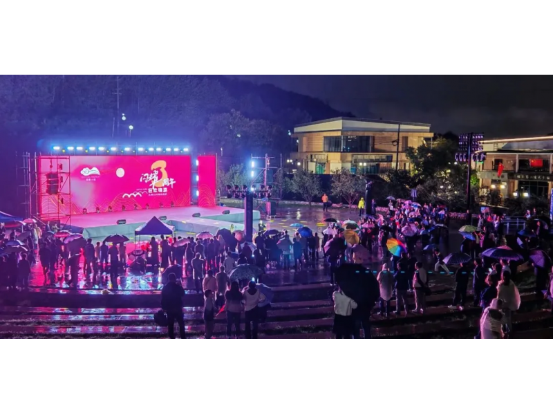 文旅盛宴点亮金秋！渭滨区非遗打铁花、时尚大秀、群星演唱会燃爆