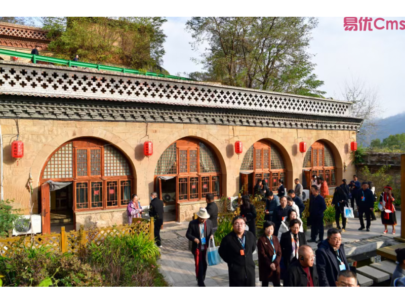 党的创新理论润心田——中国文明乡风大会“党的创新理论进村入户