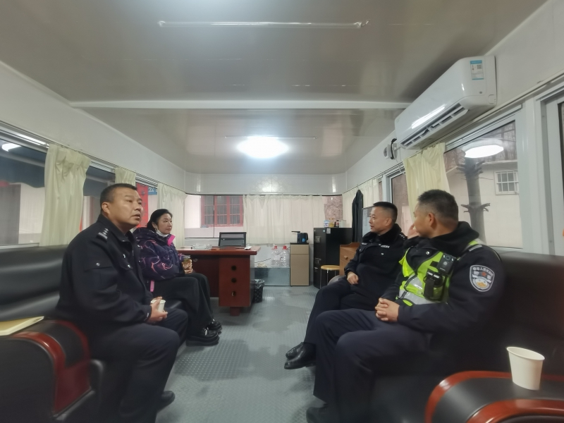 【聚力“三个年” 交警在行动】商洛柞水公安交警改进作风 为营