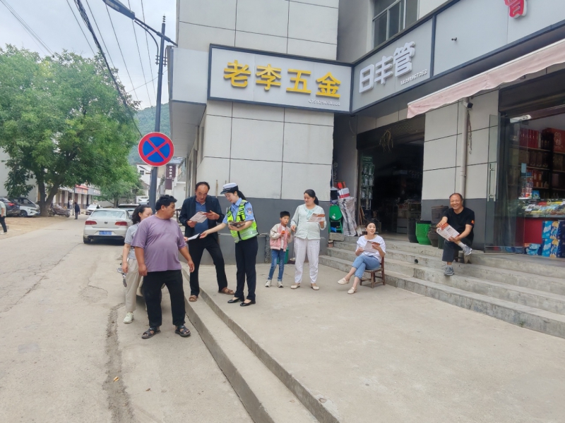 【美丽乡村行】安全知识“润民心” 共筑乡村“平安路”