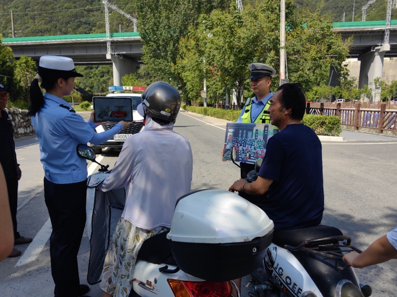  以案为鉴 守护平安——商洛柞水公安交警深入开展“沉浸式”交通安全警示教育活动