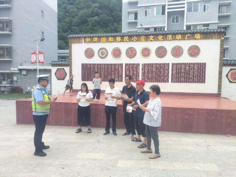 警心护民心 守护平安路——商洛柞水公安交警曹坪中队筑牢夏季道